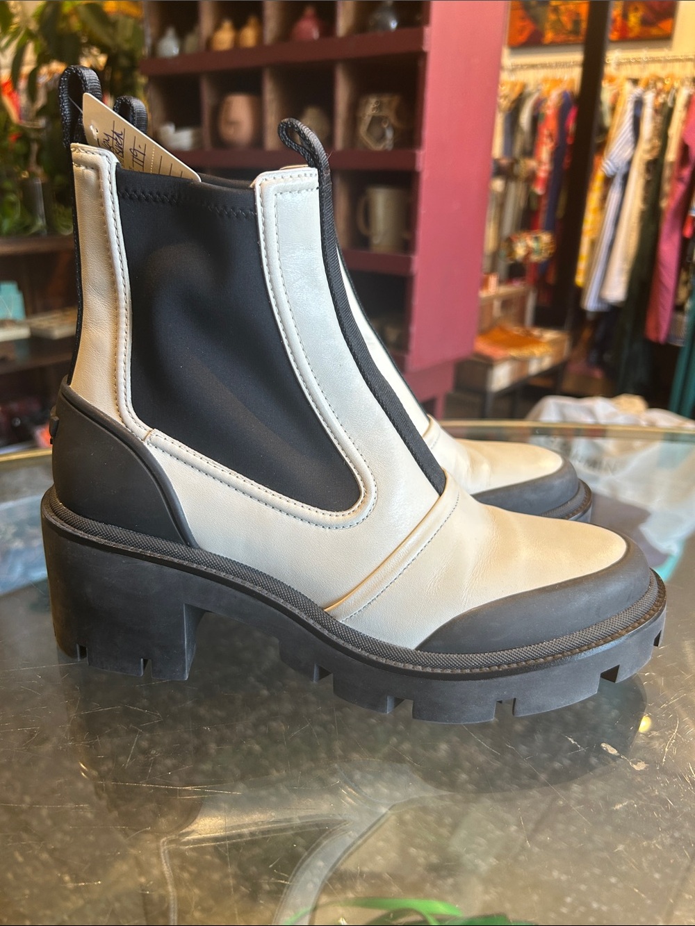 Tory Burch Cream and Black leather Chelsea Boots size 9.5